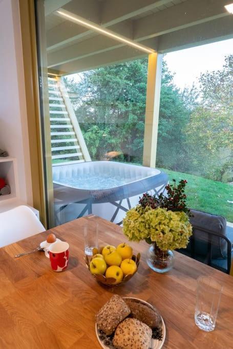 Holiday House Hona Lux Velike Lasce Exterior photo
