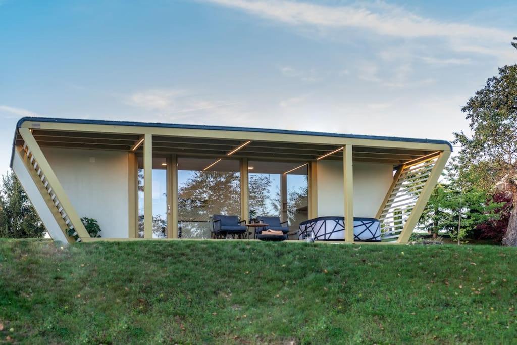 Holiday House Hona Lux Velike Lasce Exterior photo